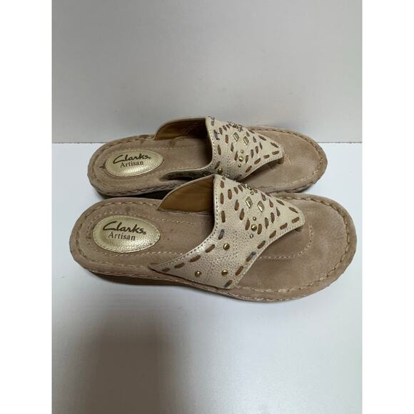 Clark’s Artisan Women’s Tan Leather Sandals Sz 6 M Thong Boho Slip On 63805 - Picture 2 of 6
